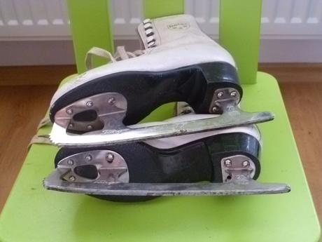 Dievčenské korčule, botas,32