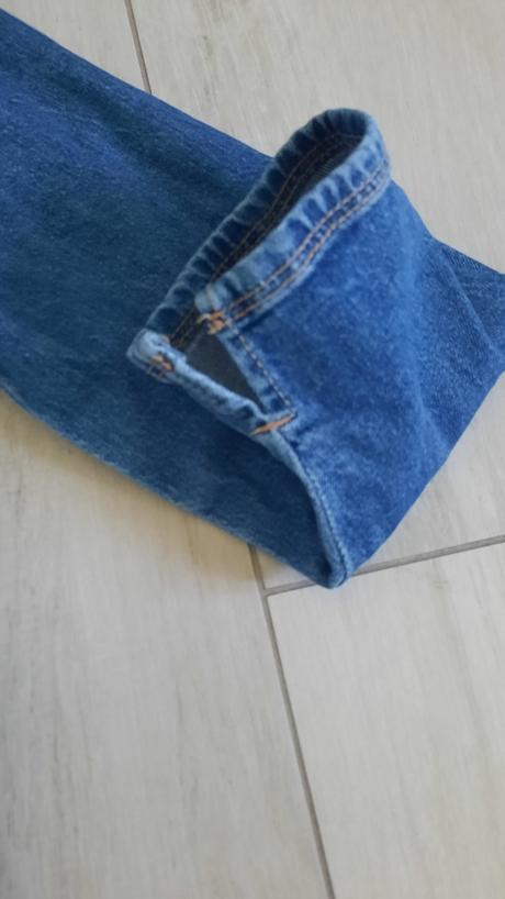 Rifľové šaty m/l, reserved,40