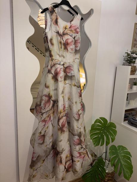 Príležitostné šaty rou, roly,36