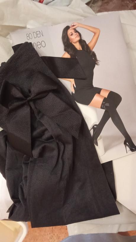 Grafitove nadkolienky s mašľou, 