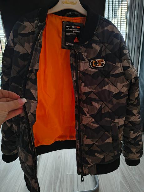 Prechodná bunda, chapter young,146