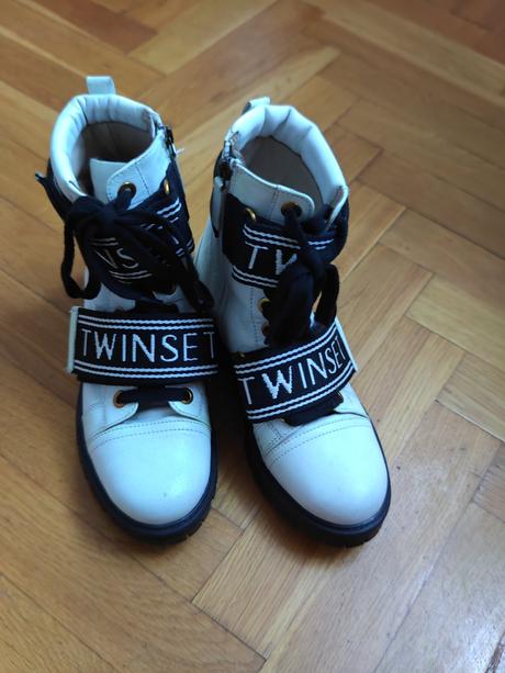 Twinset originál celokozenne workery, 37