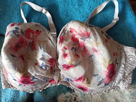 Podprsenka, kostice, vystužená, nosena, 100f