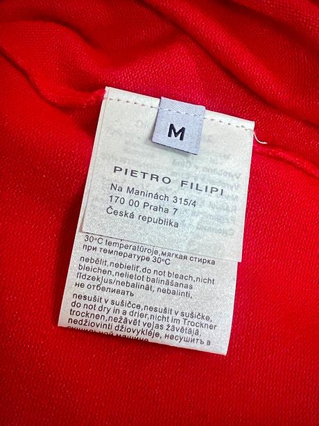 Červené šaty, pietro filipi, m, pietro filipi,m