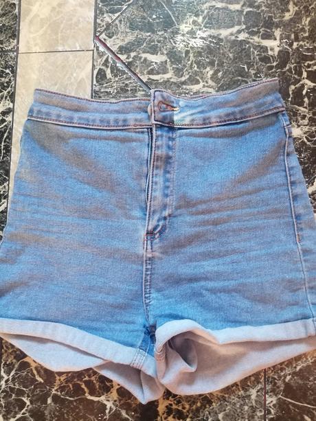 Kratasy riflove dievča, sinsay,158