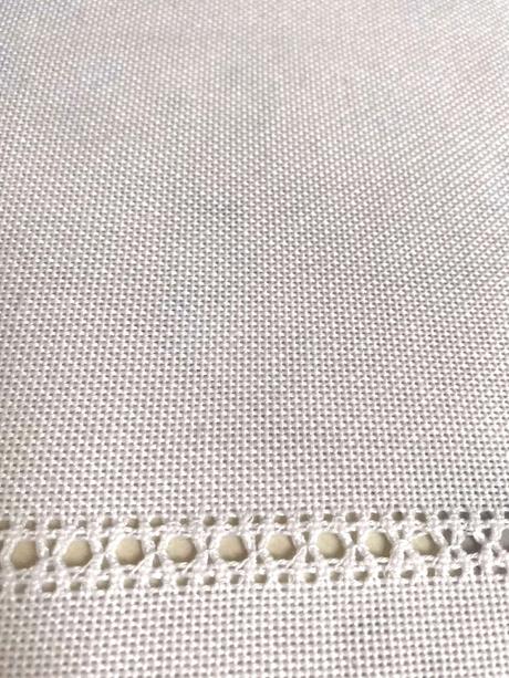 Veľký sviatočný luxusný obrus,