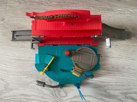 Autoumyváreň hot wheels super spin, 