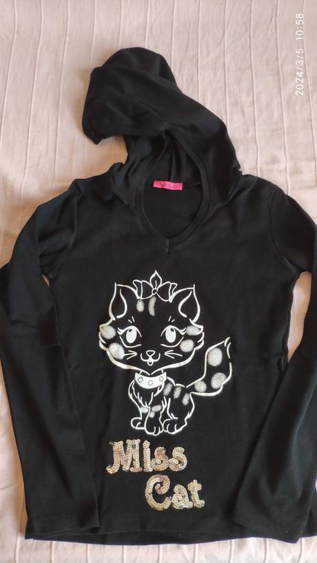 Tričko s kapucou, 152