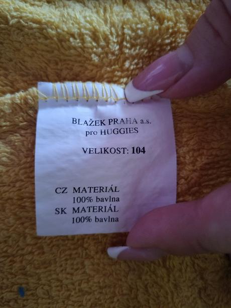 Huggies žltý župan, 104