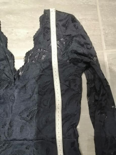 Luxus čierne elast. čipkované šaty ham,v32-34, h&m,xs