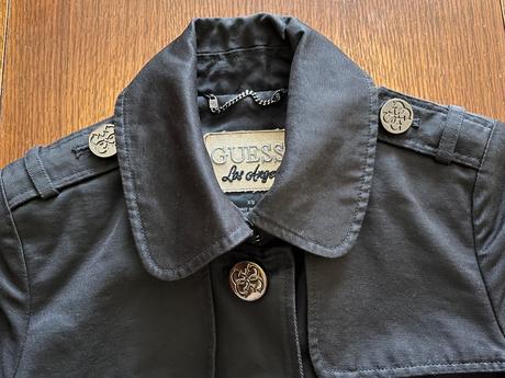 Elegantný kabátik/trenčkot guess, guess,xs