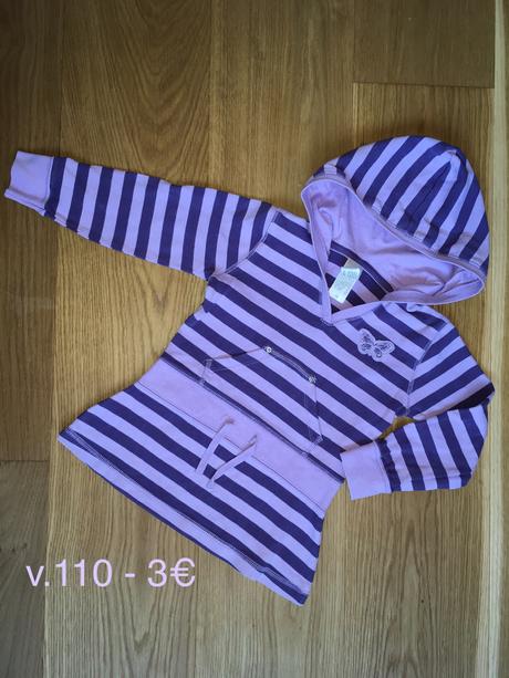 Mikina s kapucňou, 110