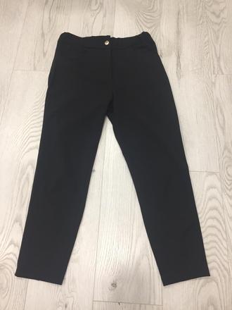 Čierne elegantné nohavice, 34