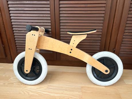 Wishbone rastuce odrazadlo, 