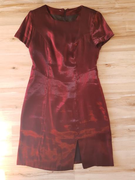 Spoločenské šaty so sakom, 42