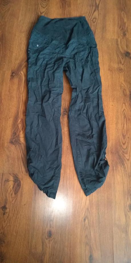 Tehotenské nohavice, 36