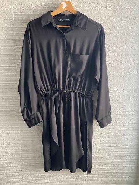 Raz nosená zara čierna saténová dlhšia košeľa xs, zara,xs