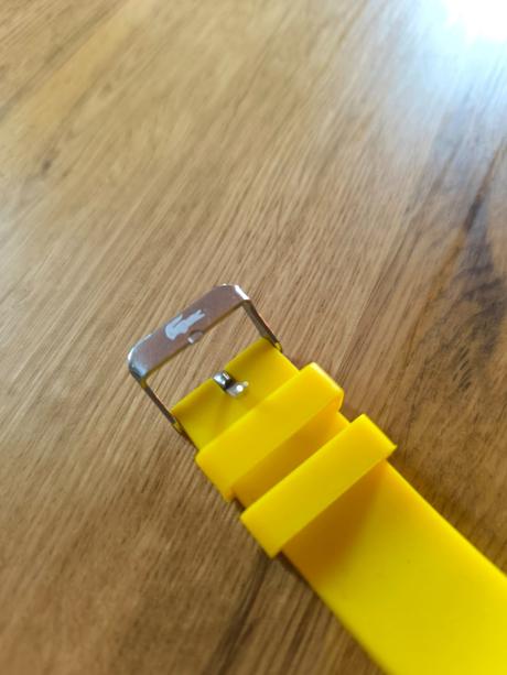 Žlté hodinky lacoste, lacoste