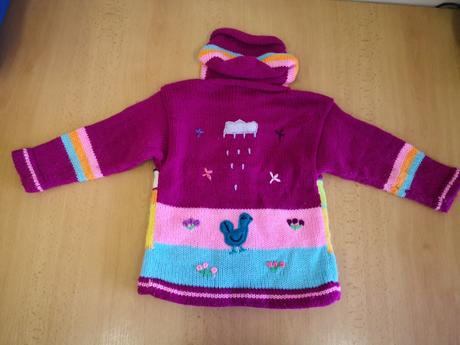 Pestrý svetrík dievča, 98