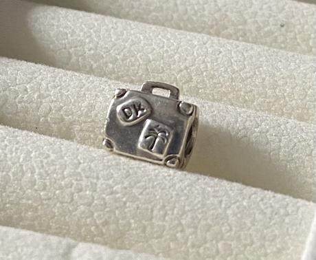 Pandora korálka kufor, pandora