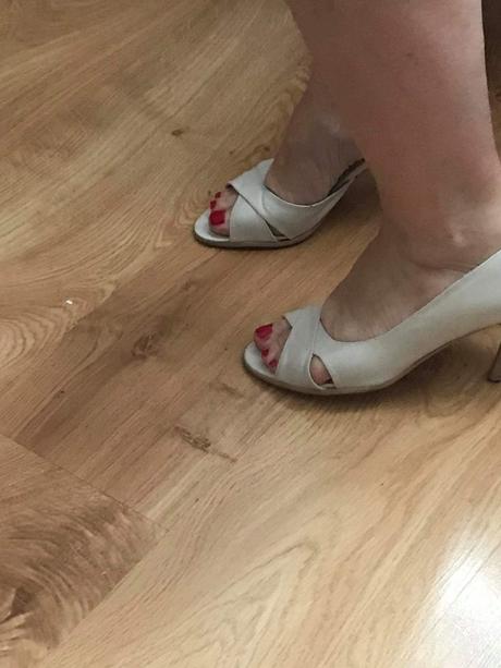 Lodicky s otvorenou spicou, 36