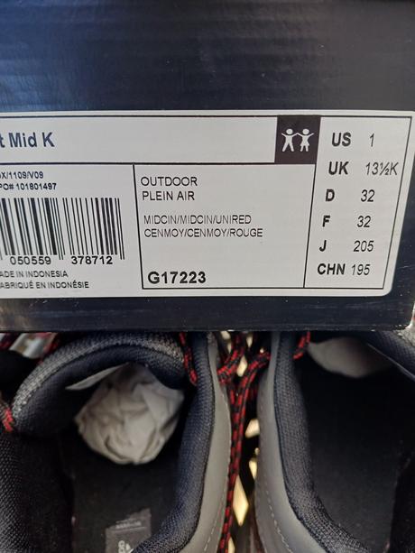 Turistická obuv, adidas,32