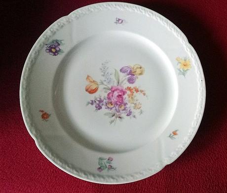 Starožitné misy z pozostalosti,