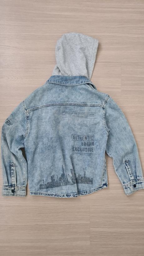 Rifľová košeľa s bavlnenou kapucňou, zara,152