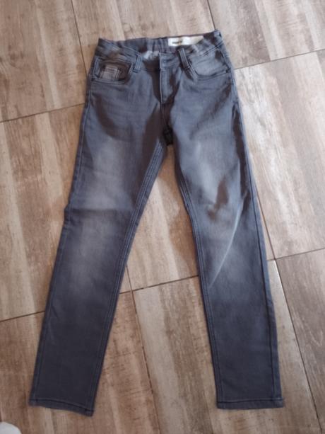 Nohavice, lupilu,146