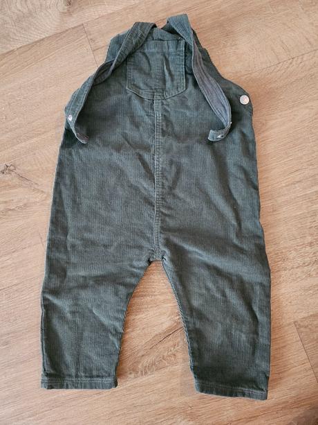 Mencestrove nohavice na traky, 86