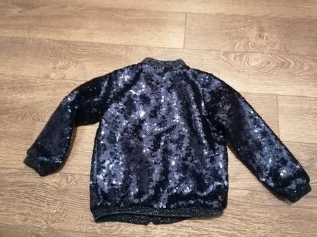 Krásna bomberka, 98