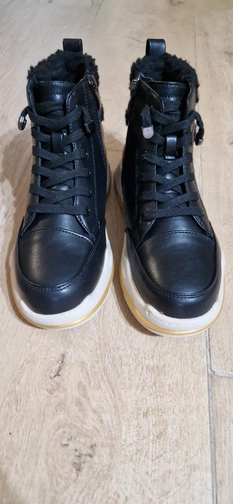 Zateplené dievčenské členkové topánky, baťa,37