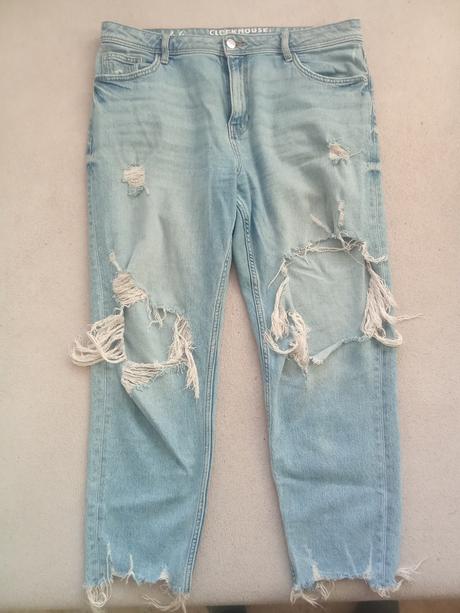 Roztrhane rifle, clockhouse,44