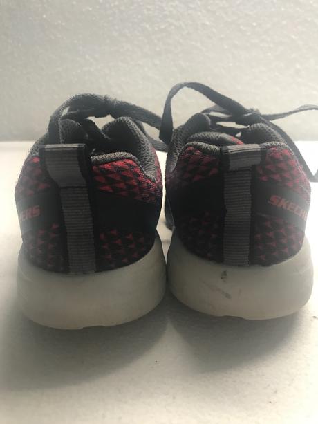 Vzdusne tenisky c.28, skechers,28