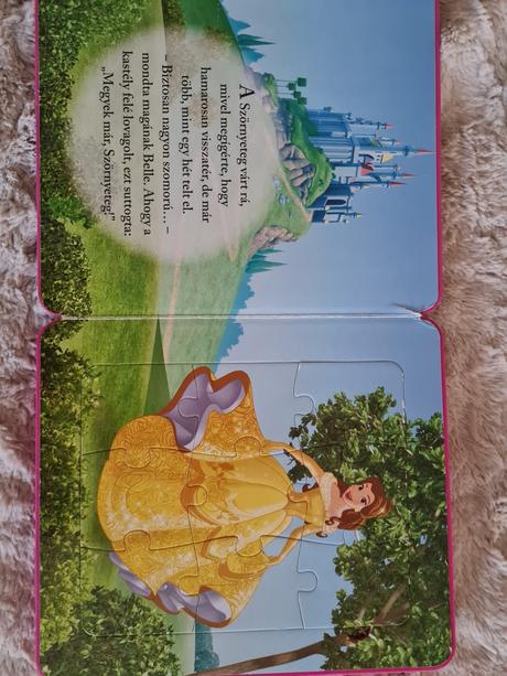 Maďarská puzzle knižka,