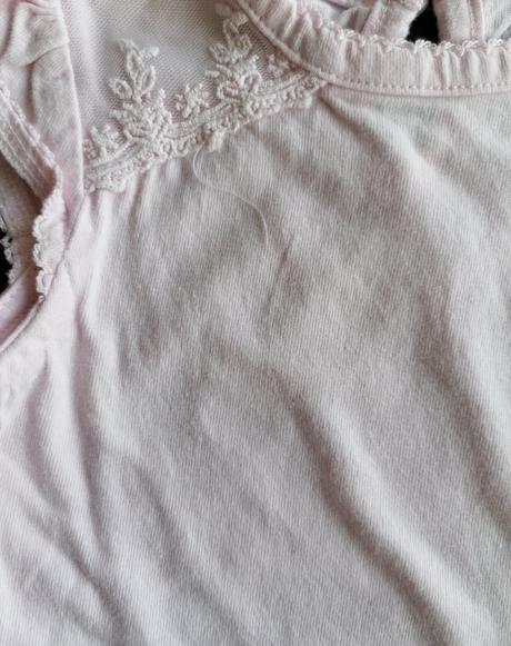 Letné body s volanikom, 74