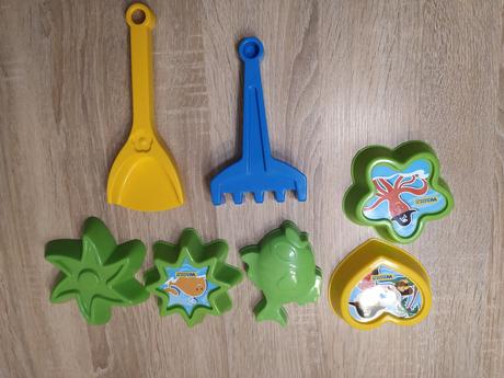 Pieskovisko formičky,hrablicky, 