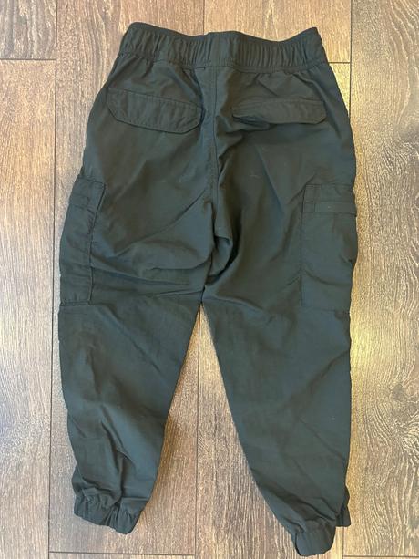 Nohavice na turistiku, h&m,110