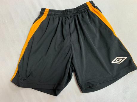 Športové šortky - dres, umbro,152