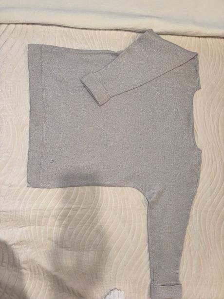 Svetrík, reserved,s