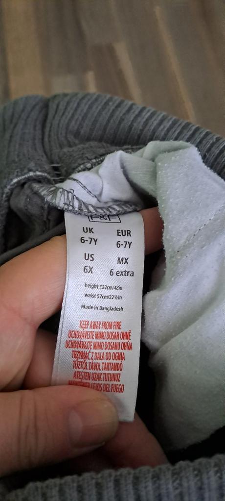 Šedé nohavice, možné ovinutie, zn. f&f, veľ. 122, f&f,122