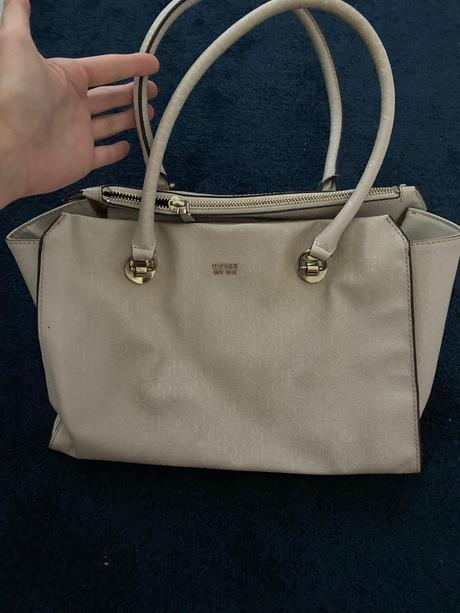 Kabelka guess, guess