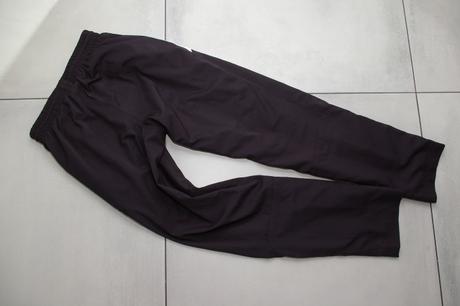 Sportove nohavice jako, 152