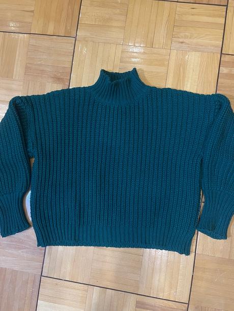 Tmavozelený hrubý rolákový sveter, 