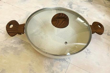 Kastról s pokrievkou 28 cm,