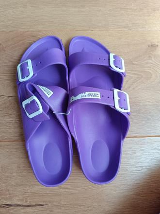 Fialove slapky 45, 45