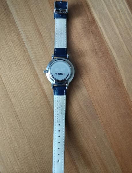 Hodinky+slúchadlá,