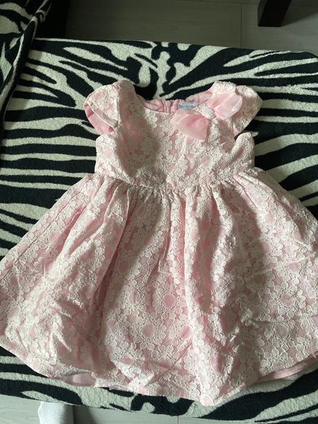 Predam krasne saticky na 3 roky, 98