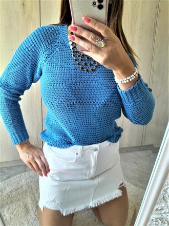 Svetrík s výrezom na chrbte-s, s