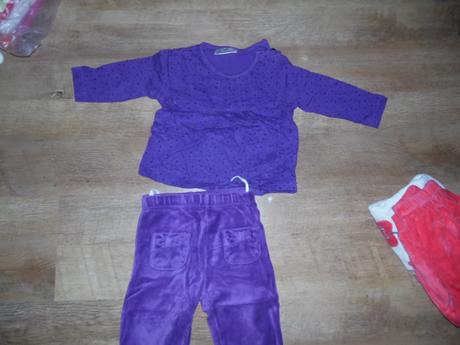 Fialkové legínky s tričkom, 80